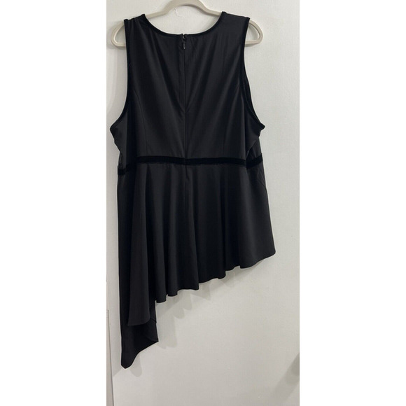 NWT TORRID Women’s 3X Black Crepe Velvet Trim Asymmetrical Peplum Sleeveless Top - Picture 2 of 10